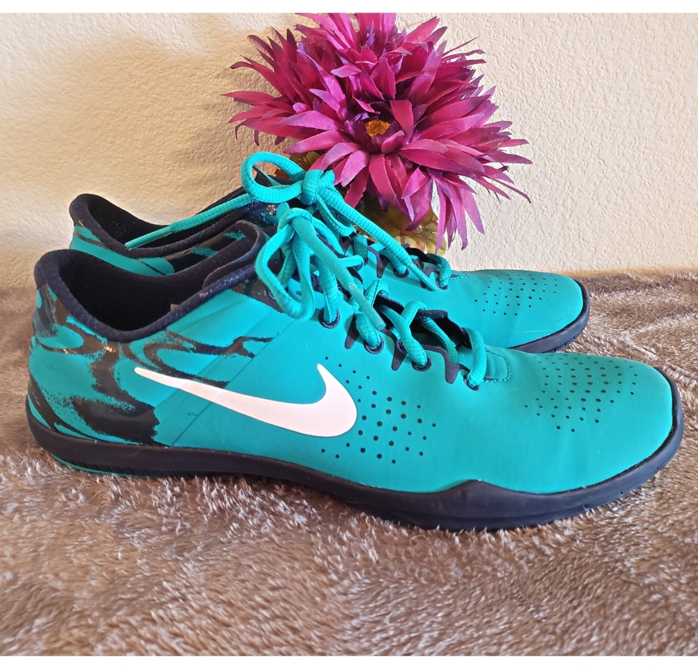 Nike Fitsole Sneakers - Picture 3 of 8